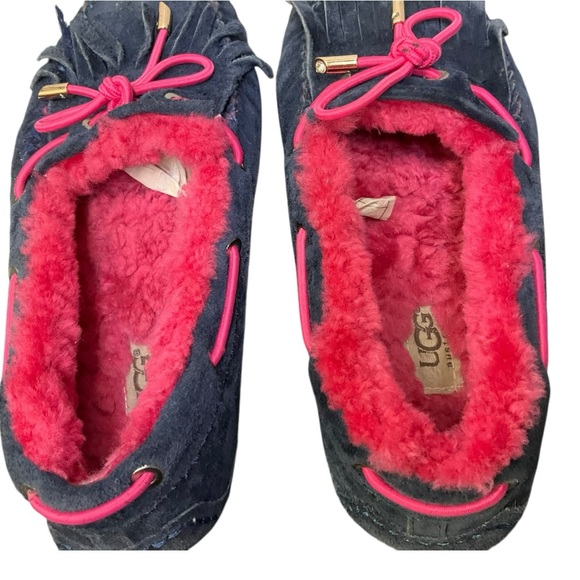 ✨ UGG Australia Fringe Moccasin Slippers 💕 Navy Suede & Pink Shearling Fur 5 - Picture 6 of 7